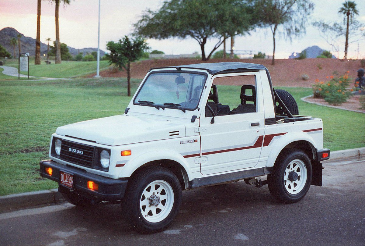 White 1986 Suzuki Samurai