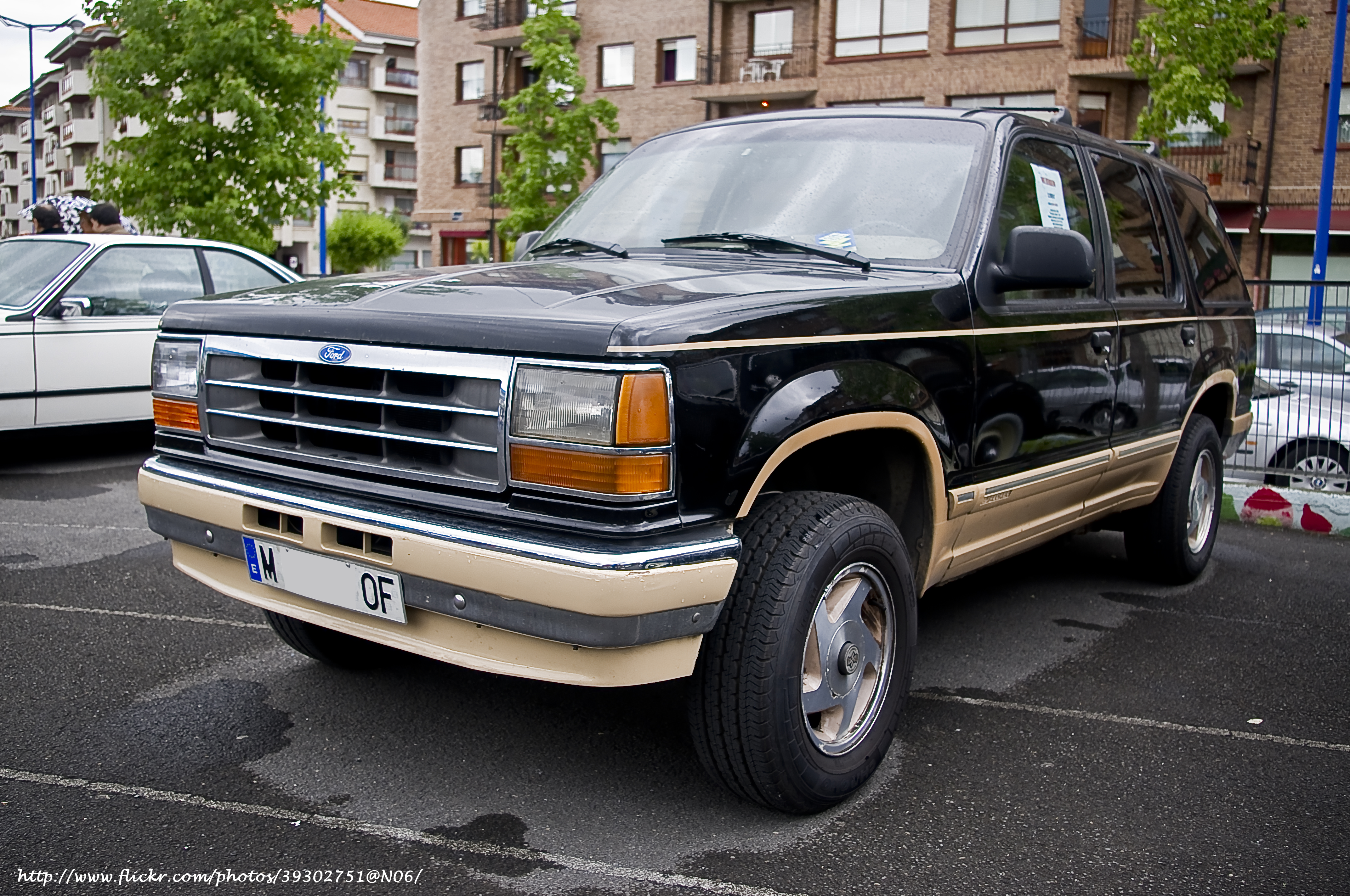 Black 1992 Ford Explorer