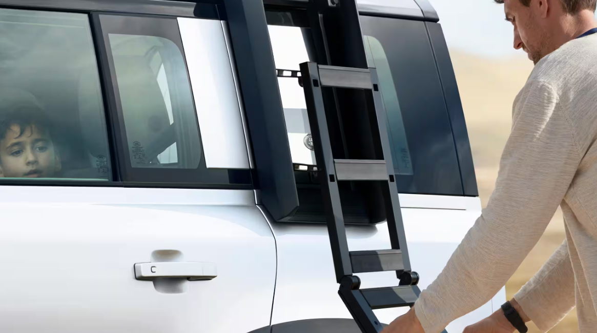 2023 Land Rover Defender