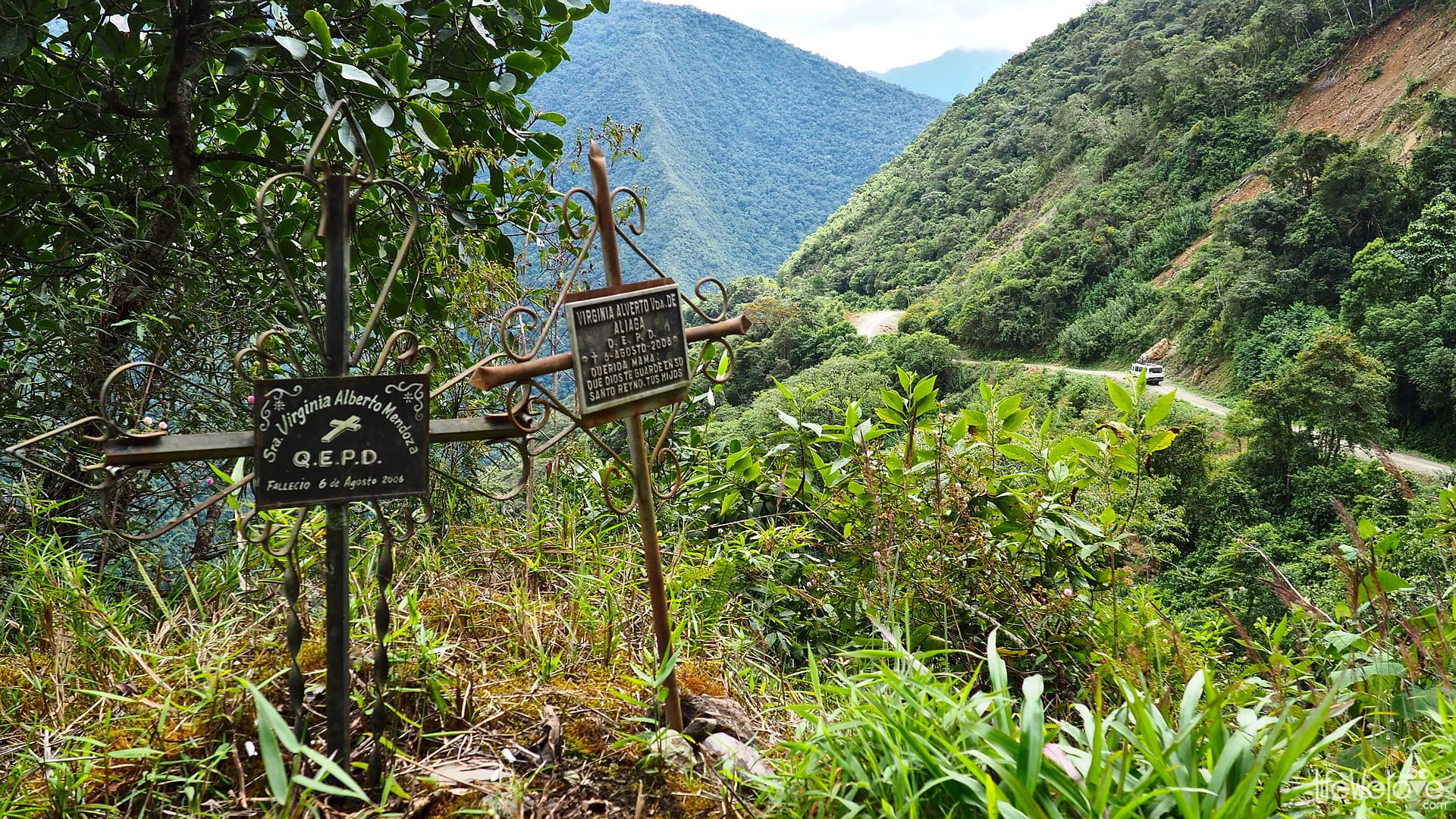 Bolivia death road
