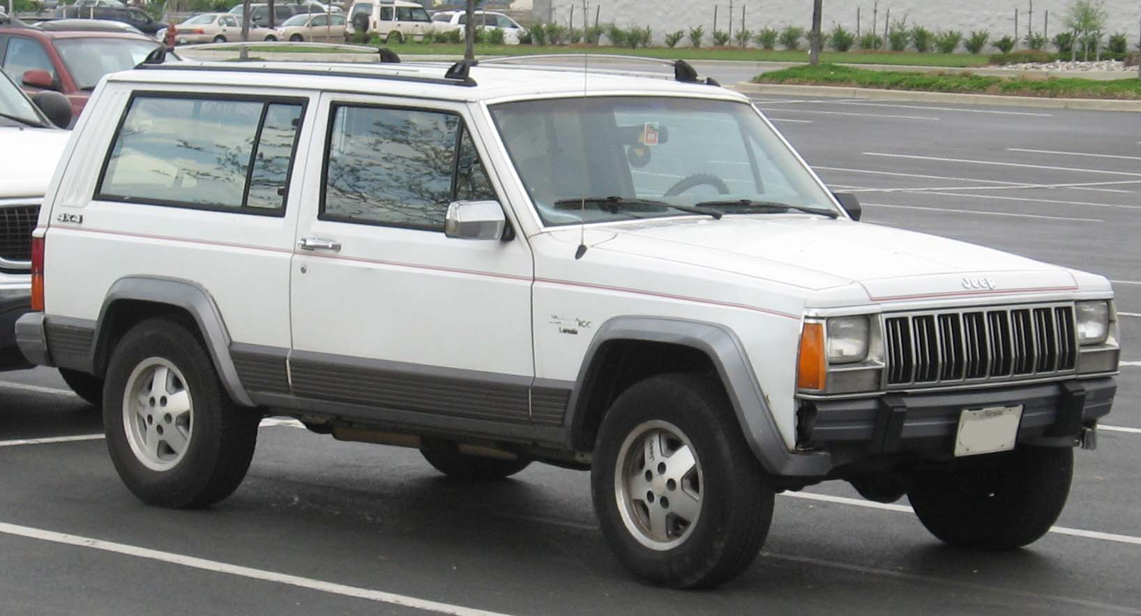 1984-1996 White Jeep Cherokee with two doors photographed in 2007