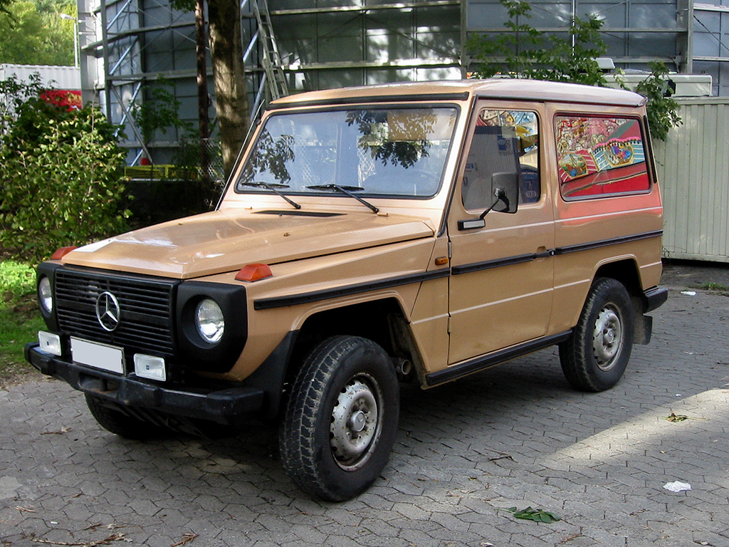 Light brown Mercedes G V SST