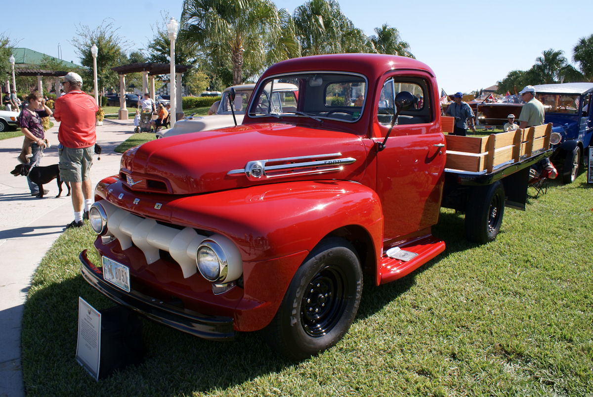 Ford F-3 1952 Pickup L - side front