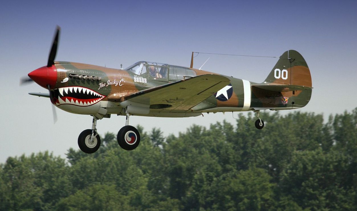 Curtiss P-40 Warhawk