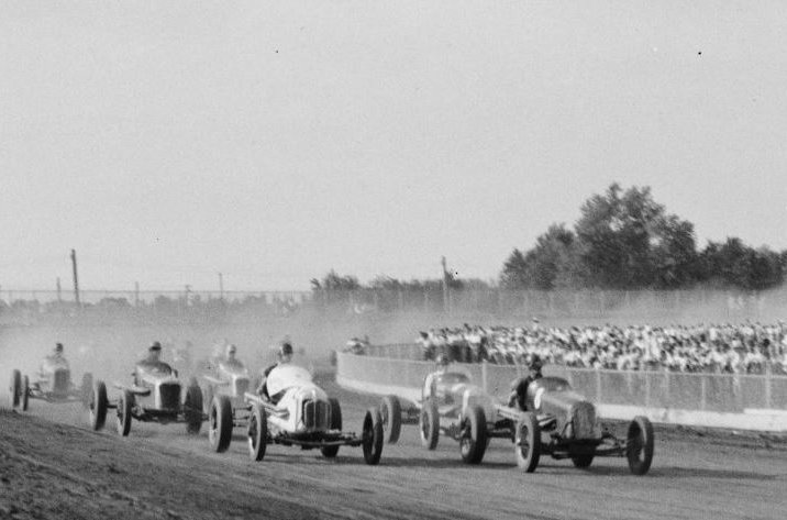 Photo from 1938 car race