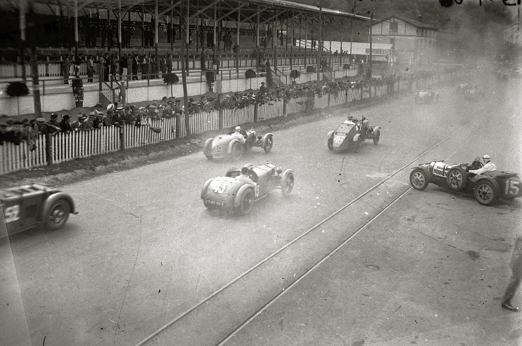 Racing cars in 1929