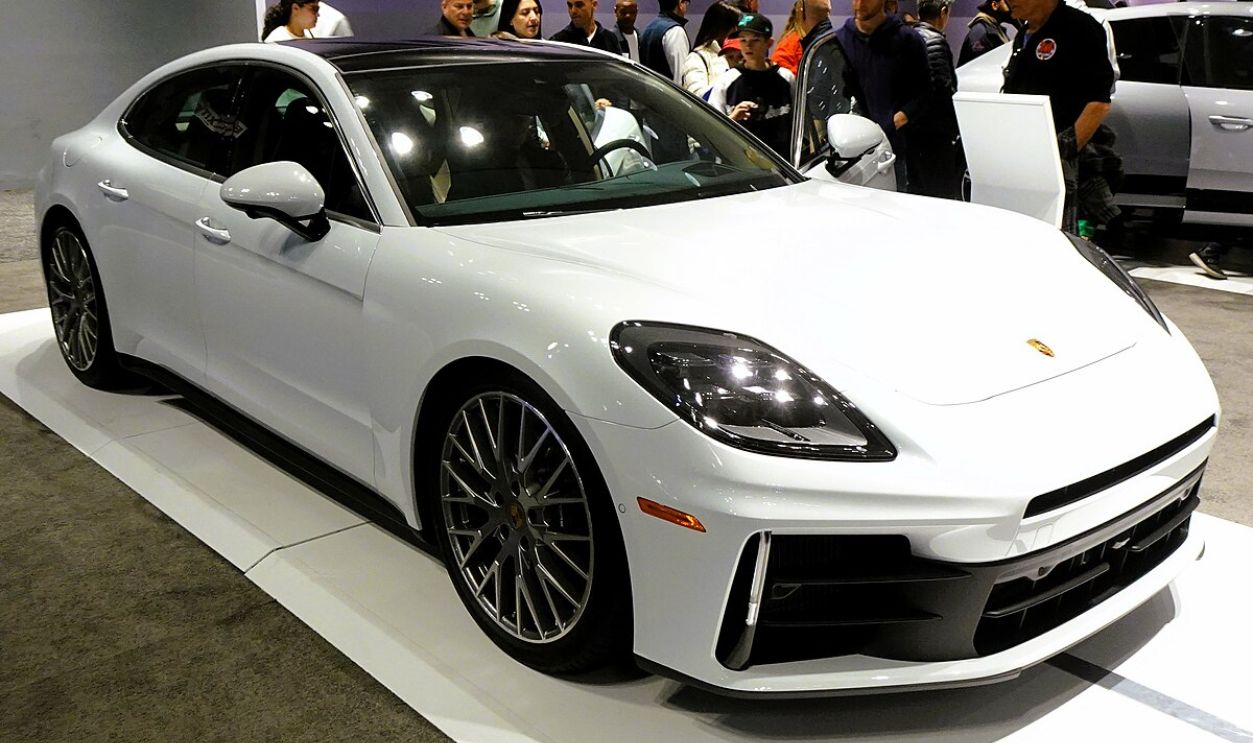 Porsche Panamera 