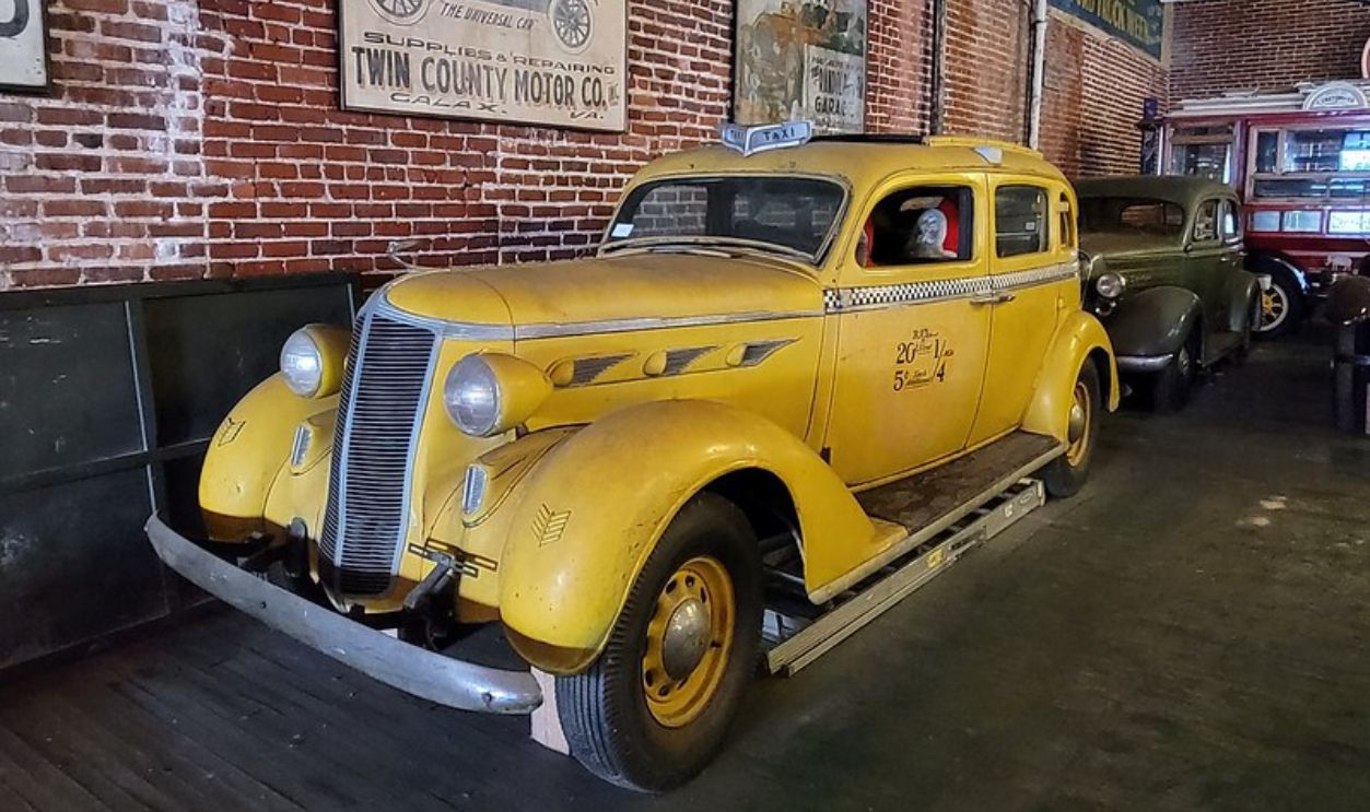 1936 DeSoto S-1 Airstream Custom New York Taxi
