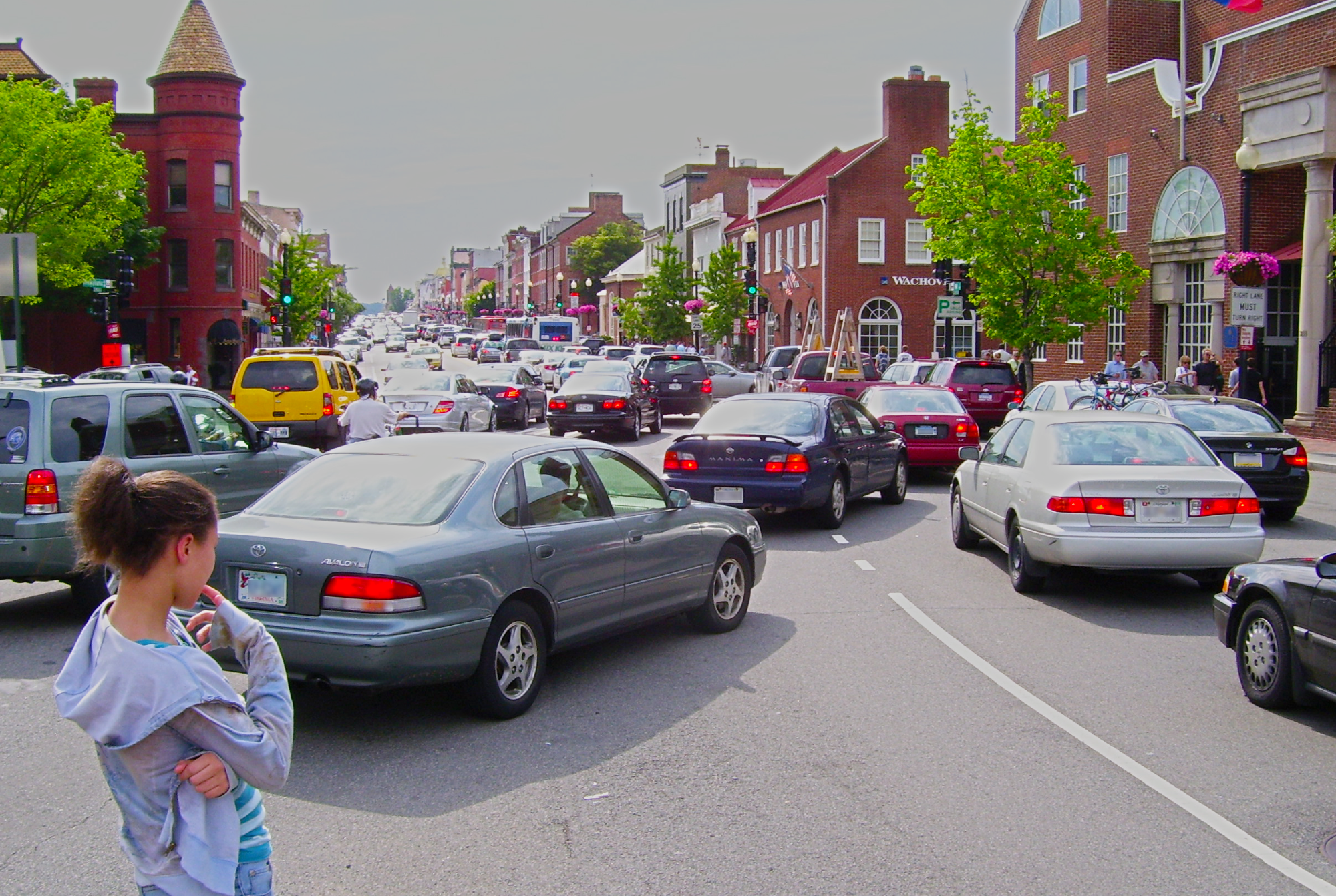 Congestion along M Street in Washington DC