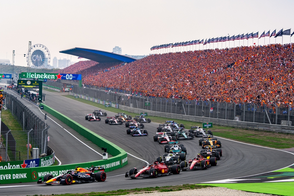 Start of the Dutch Grand Prix with Max Verstappen on front