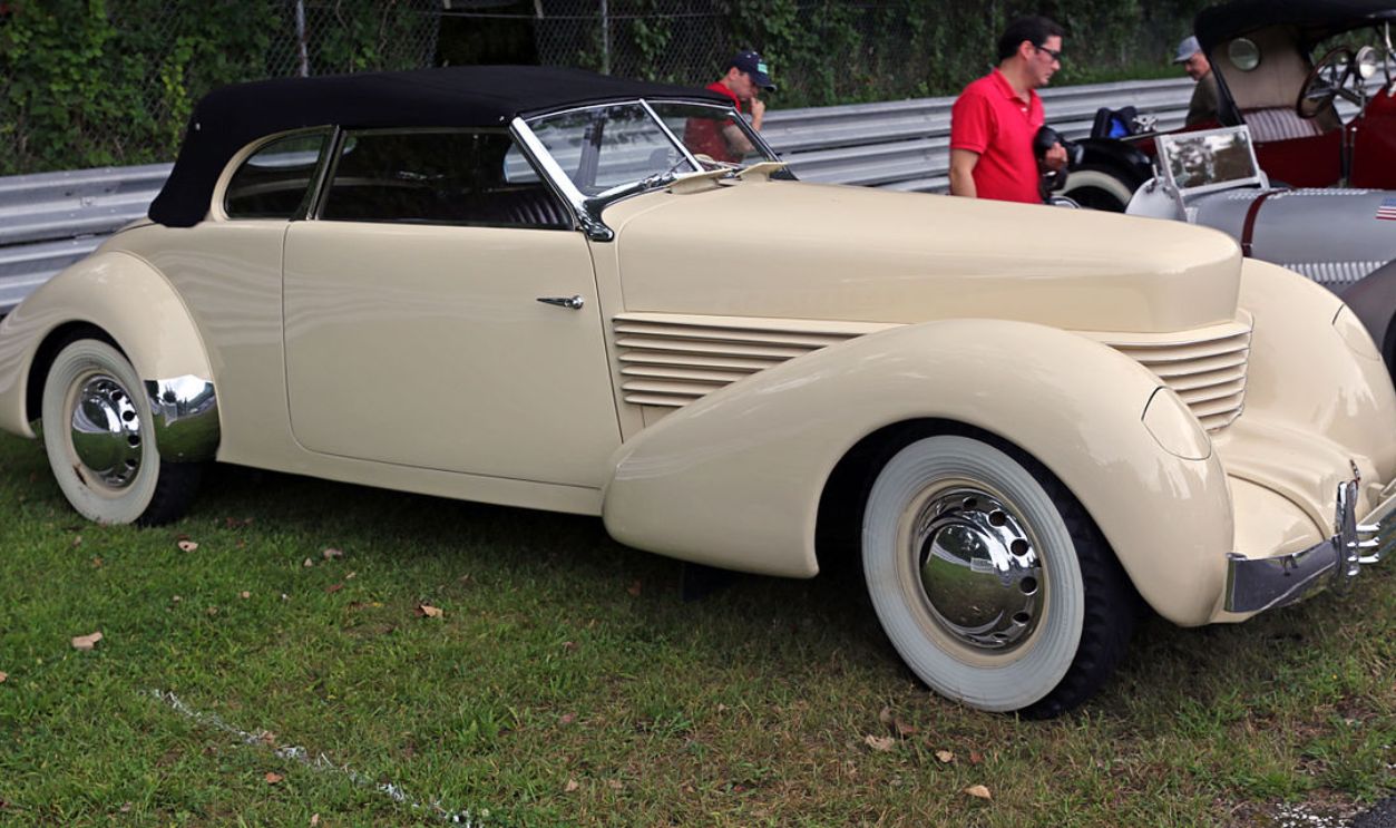 1937 Cord 812