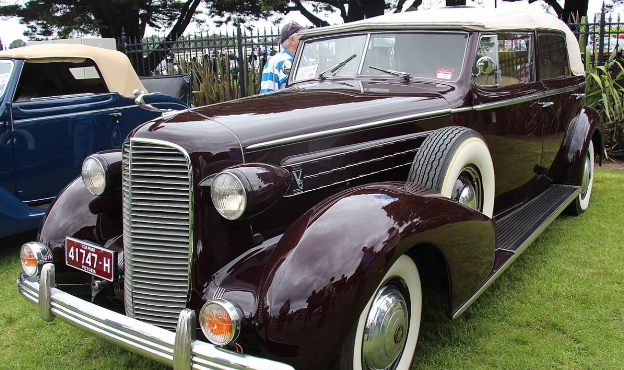 1936 Cadillac Series 70