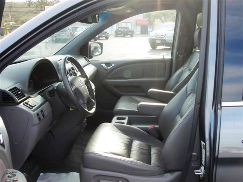 Honda Odyssey inside