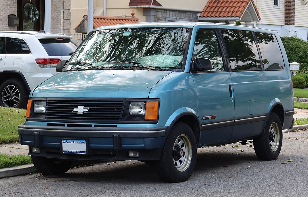 Blue 1994 Chevrolet Astro, Front