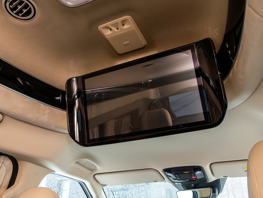 KIA Carnival, monitor for watching tv