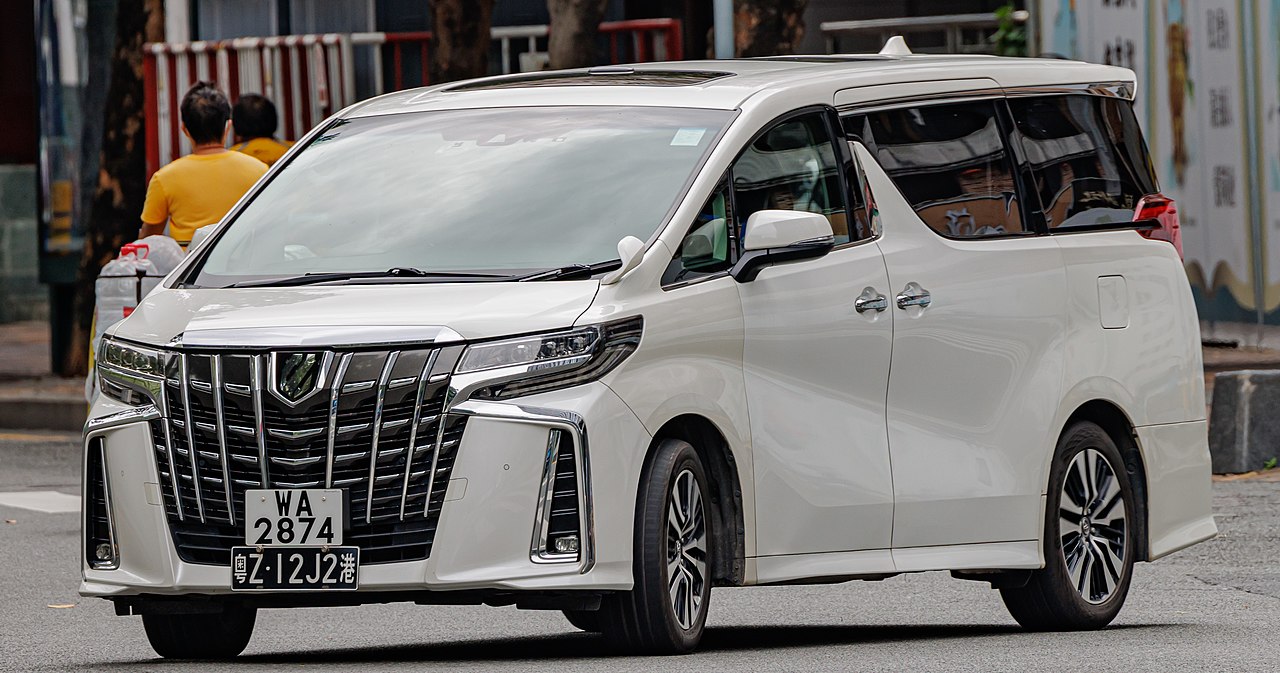 Image of white Toyota Alphard