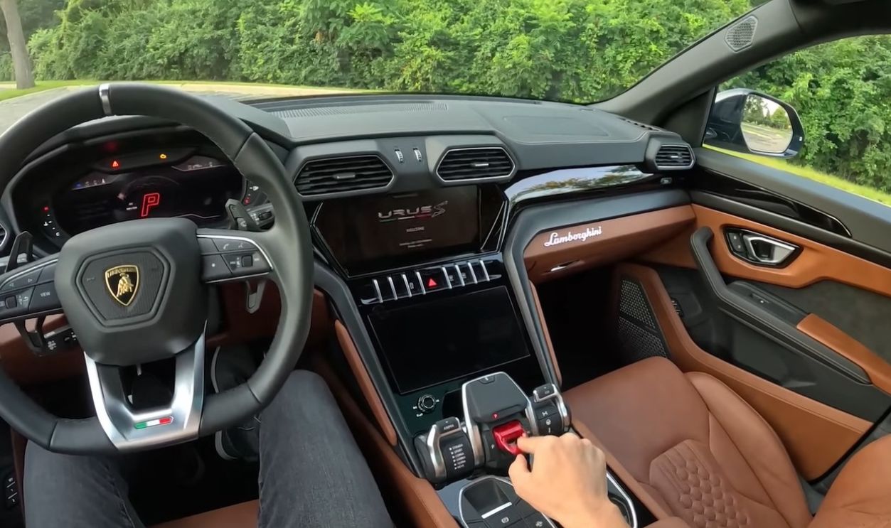 Lamborghini Urus Performante