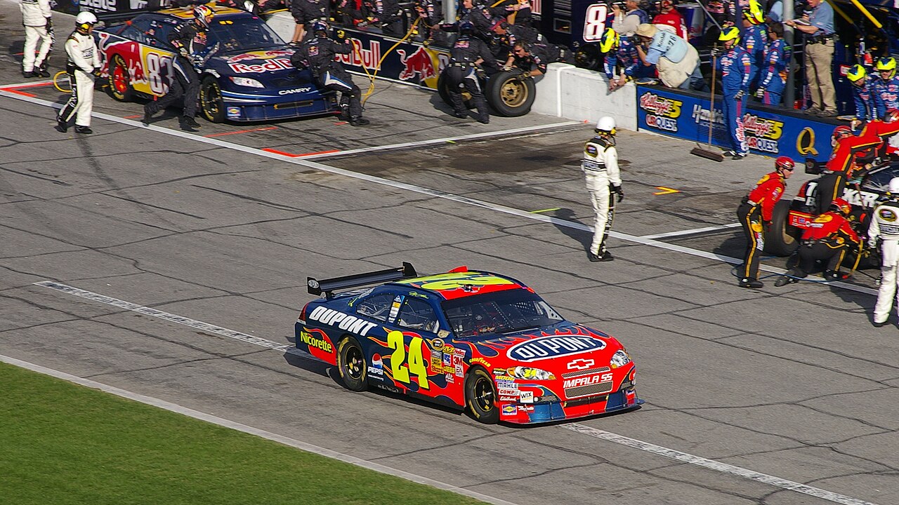 NASCAR racer Jeff Gordon Exits Pits