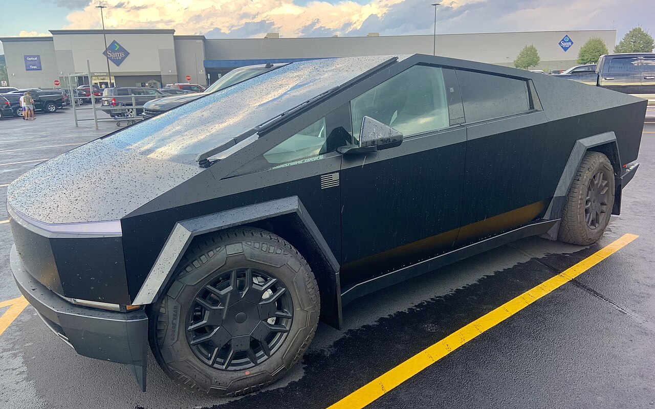 Tesla Cybertruck dark gray - 2024