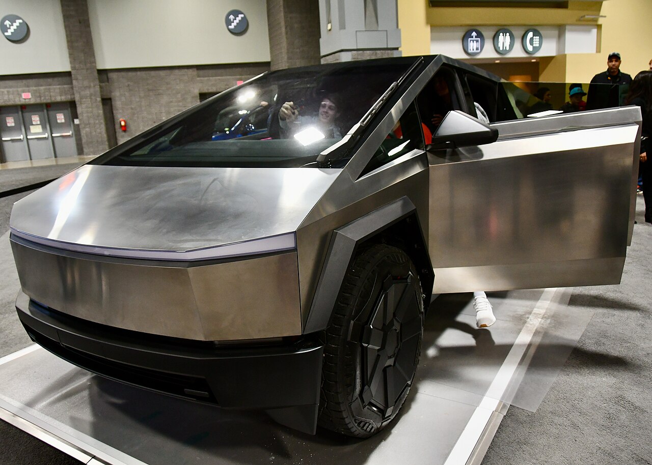 Stainless Finish on Tesla Cybertruck