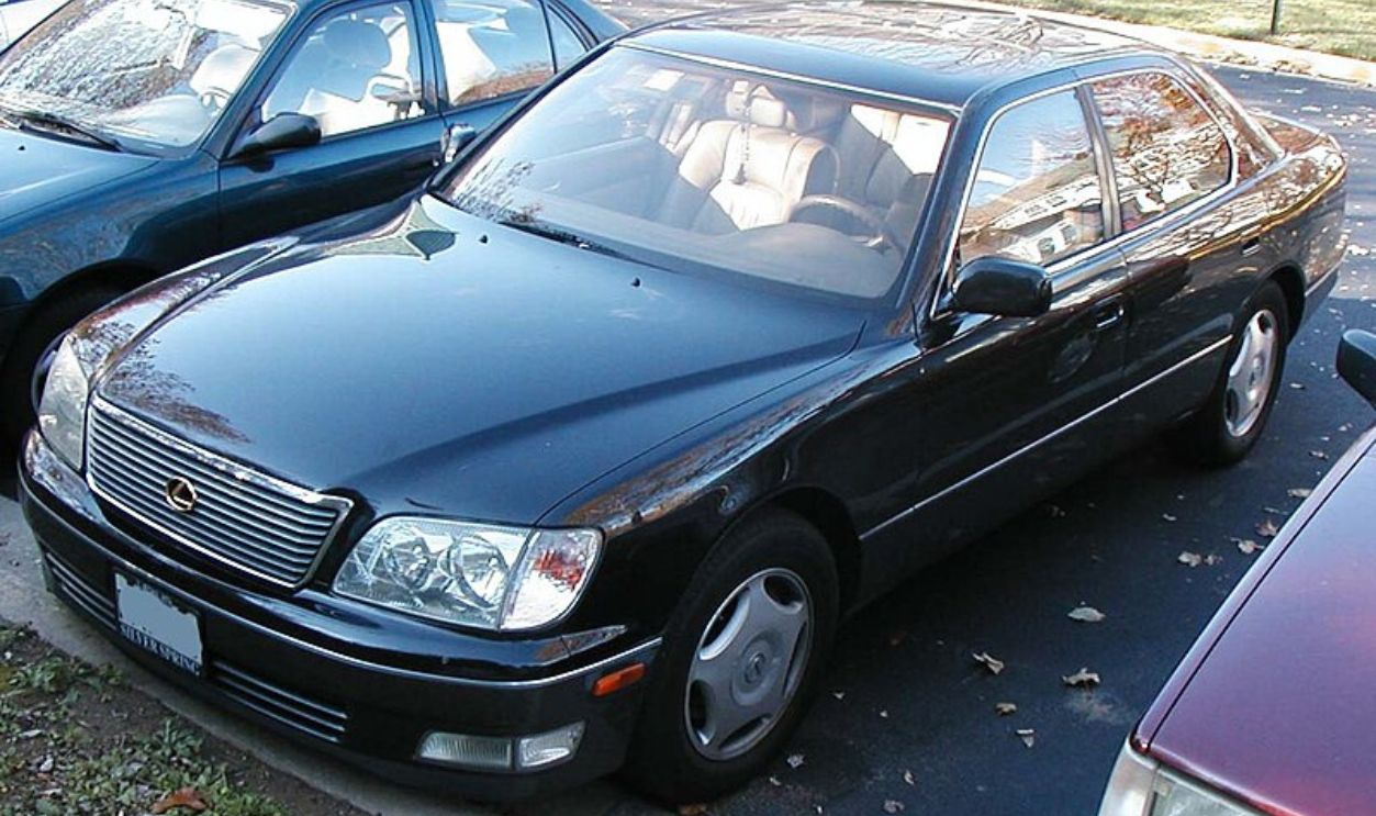 Lexus LS 400