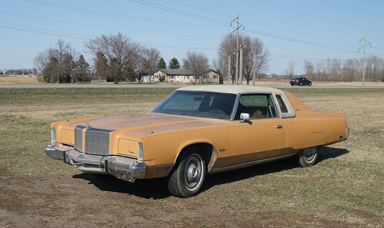 Chrysler New Yorker Brougham (1976)