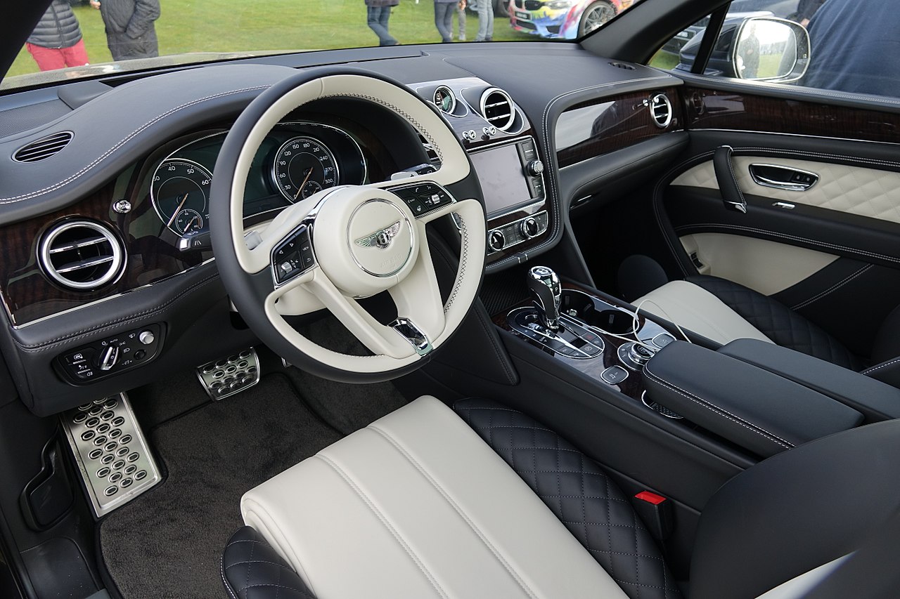 Bentley Bentayga - Interior
