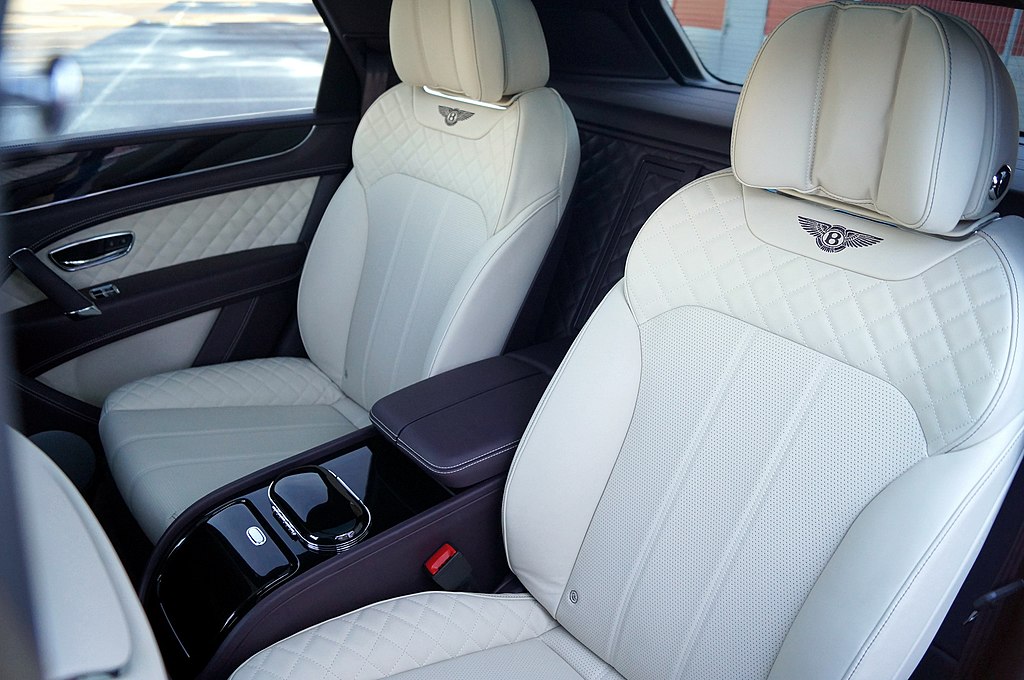 Bentley Bentayga Interior 