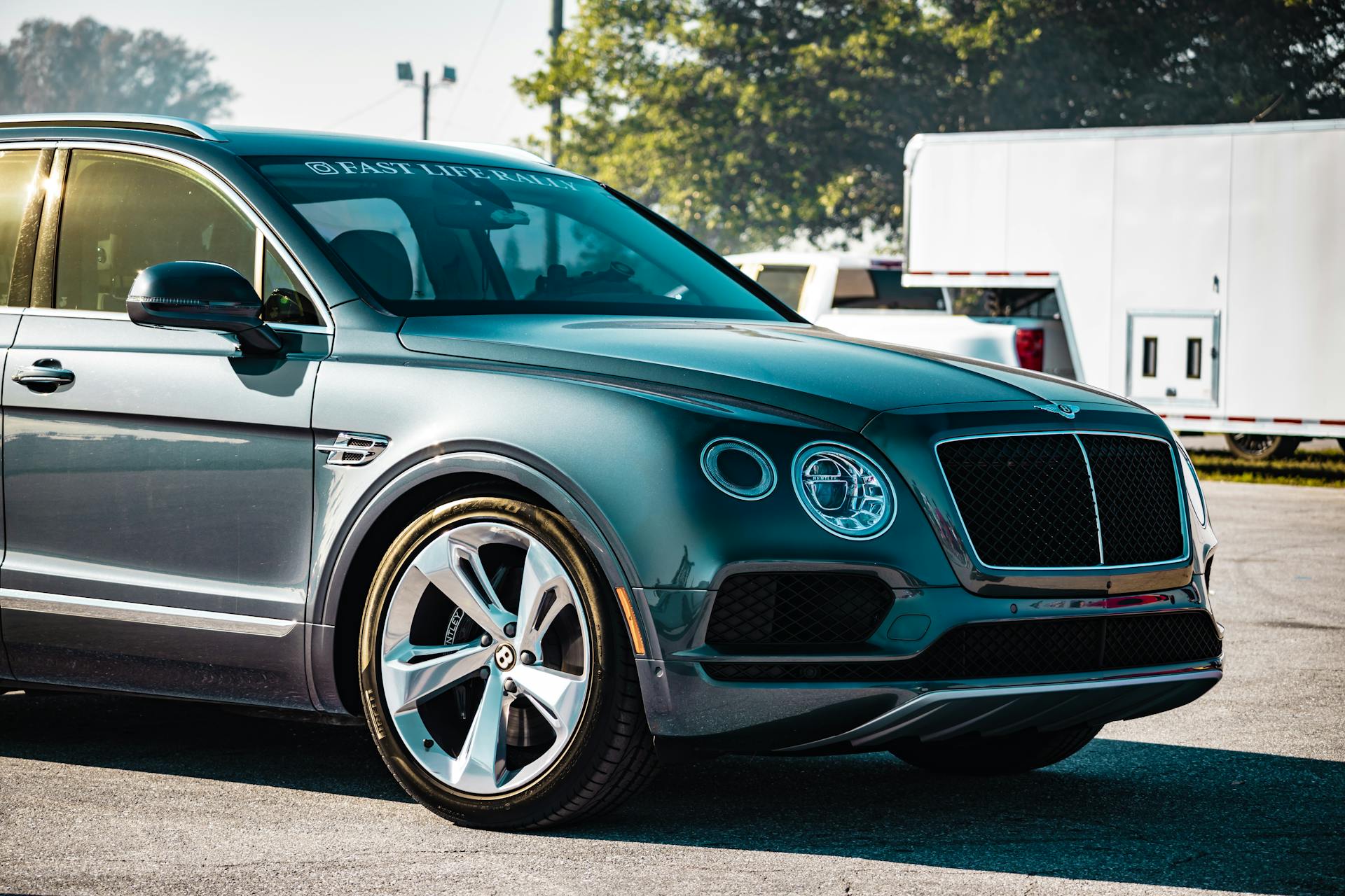 Bentley Bentayga V8