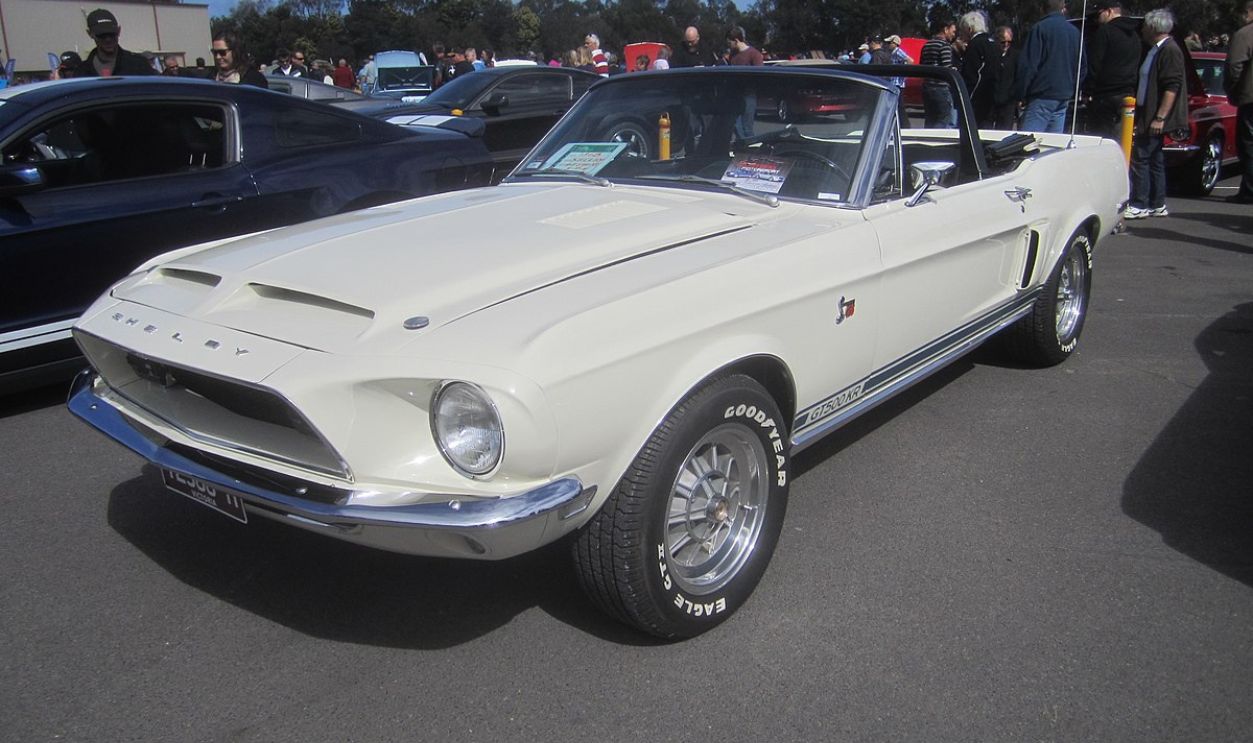 1968 Shelby GT500KR - 2 