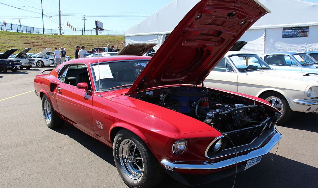 1969 Ford Mustang Boss 429 - 2
