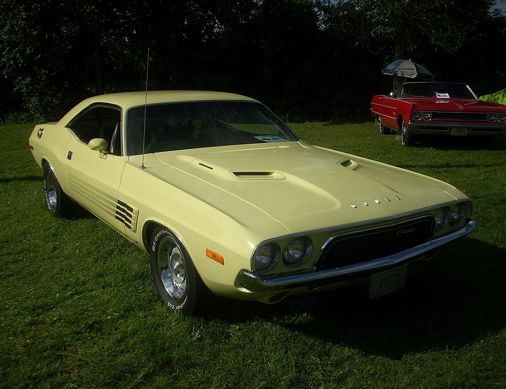 1972 Yellow Dodge Challenger