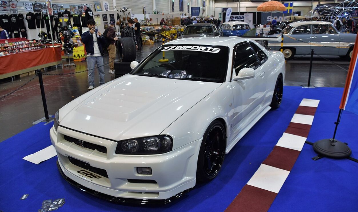 Nissan Skyline GT-R R34
