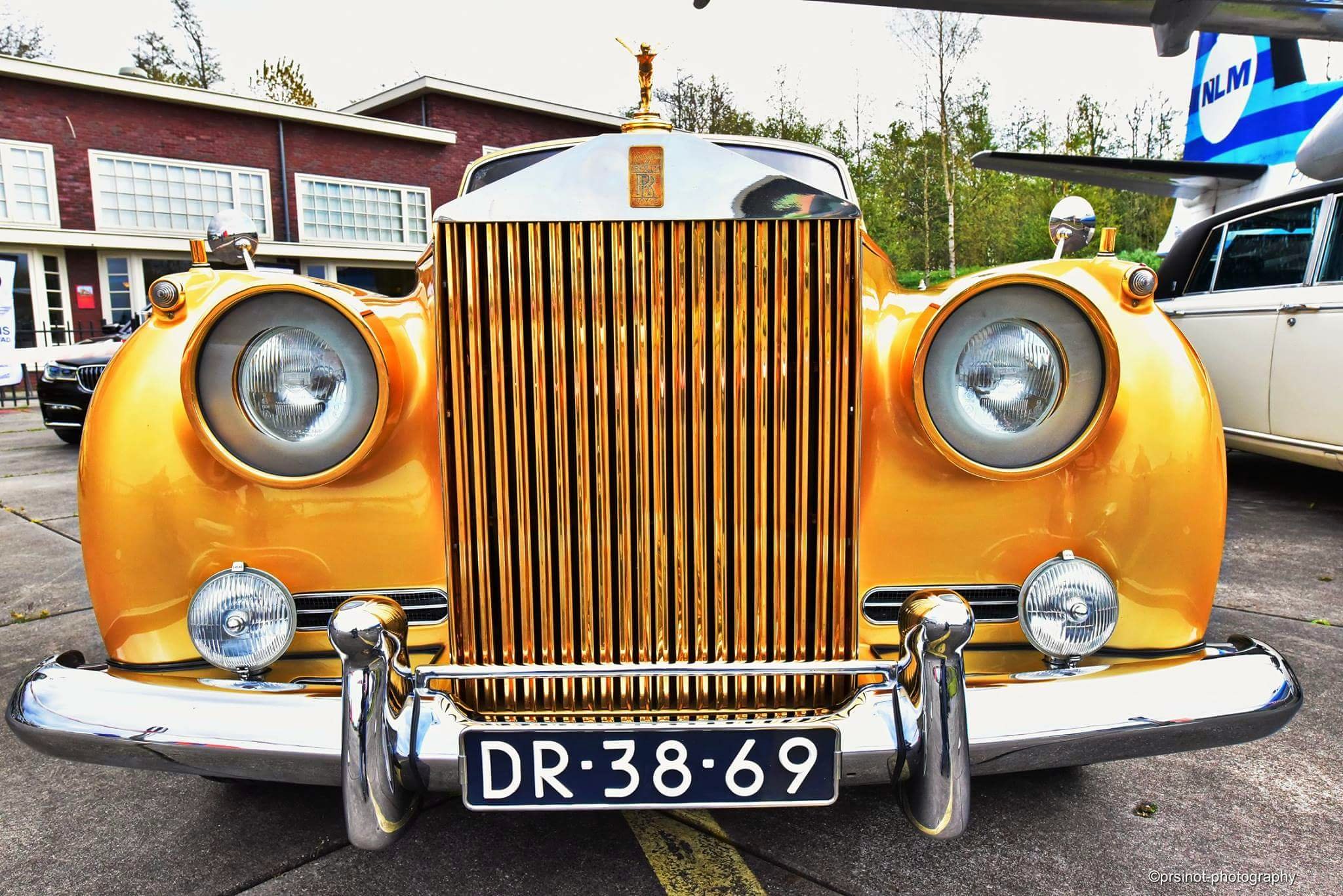 Front view of Zsa Zsa Gabor's 1961 Golden Cloud II Rolls Royce