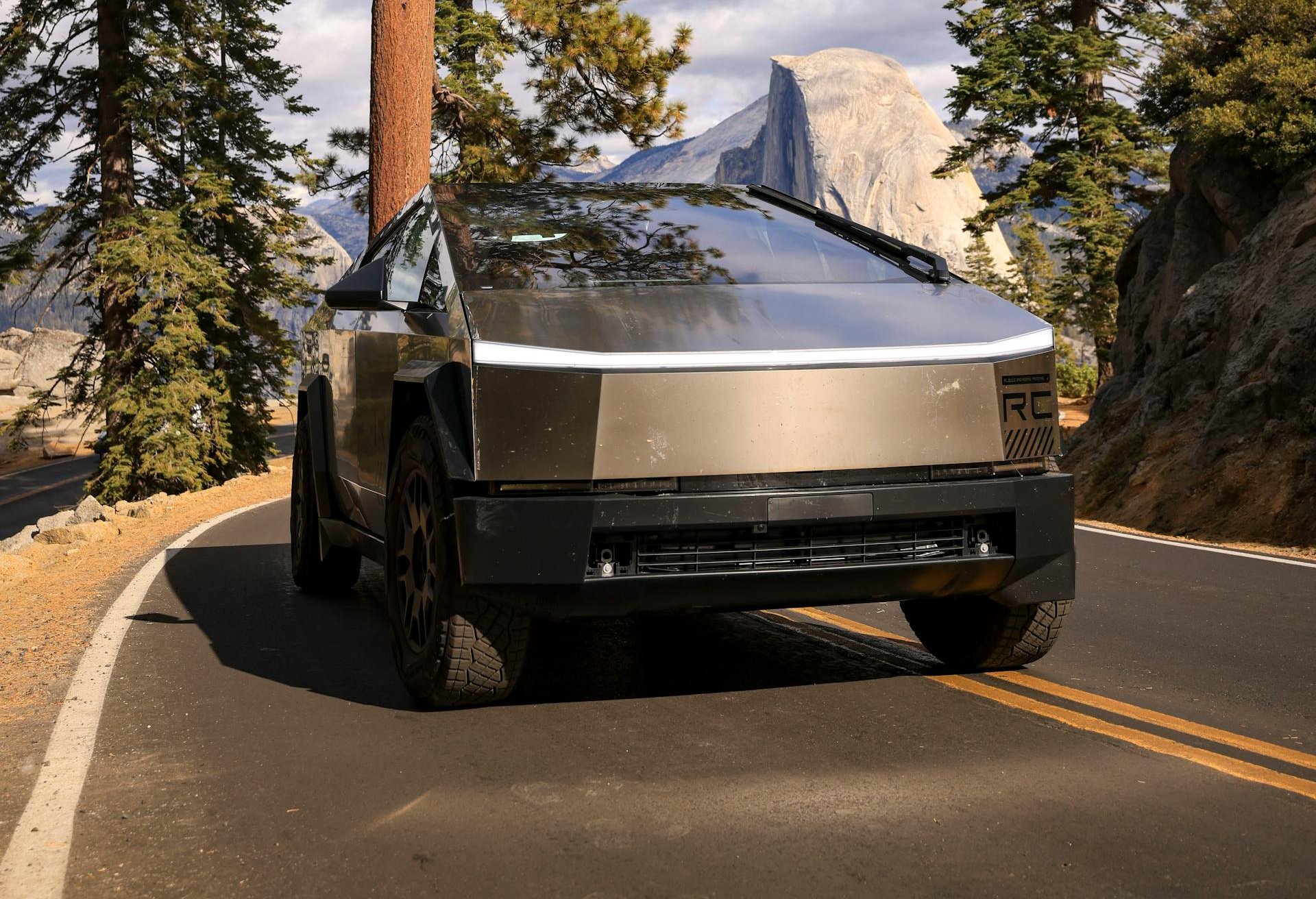 Tesla Cybertruck on an Oppen Road
