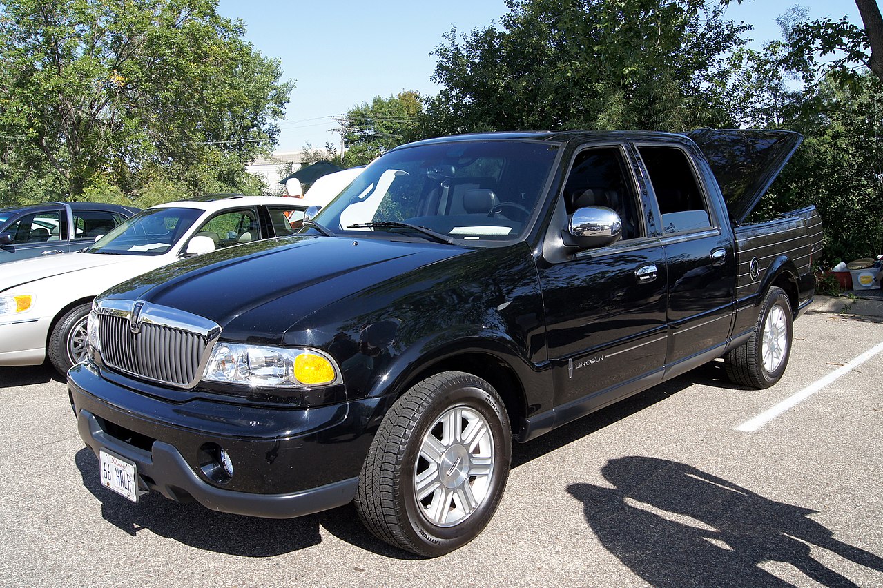 2002 Lincoln Blackwood Pick-Up