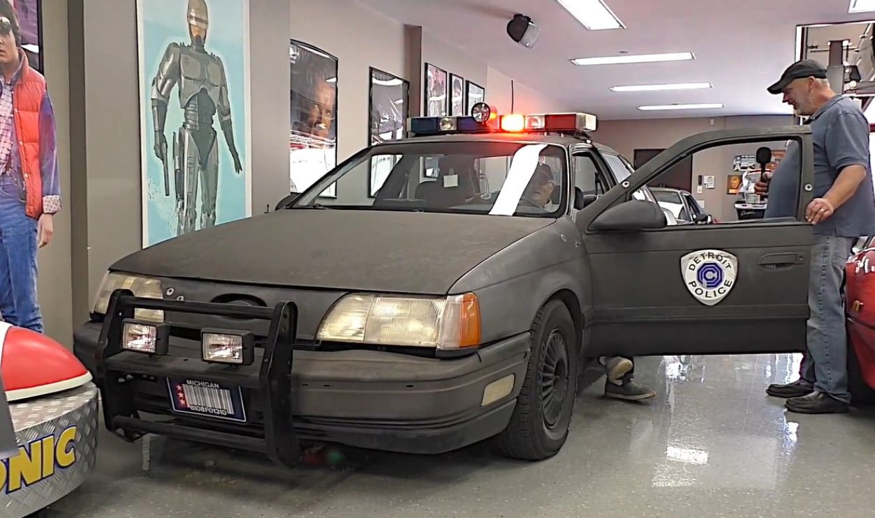 RoboCop (1987): Ford Taurus