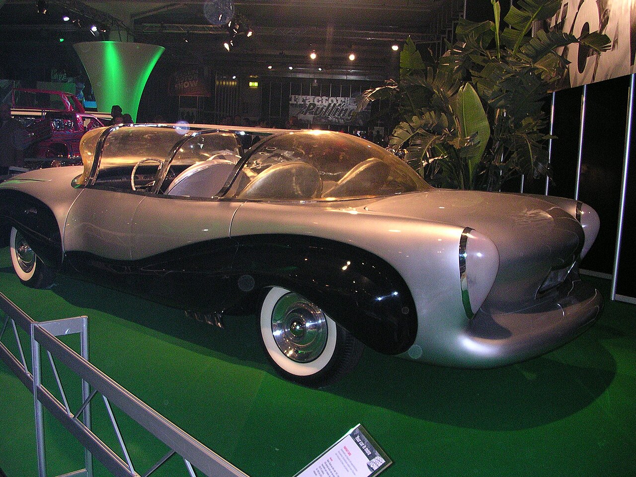 Aurora (1957 automobile) at Motor Show 2005