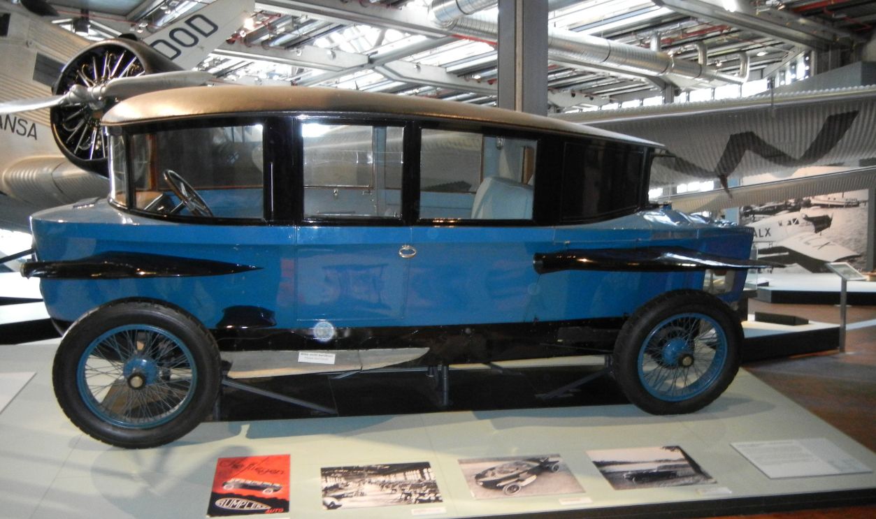 Metropolis (1927): Rumpler Tropfenwagen