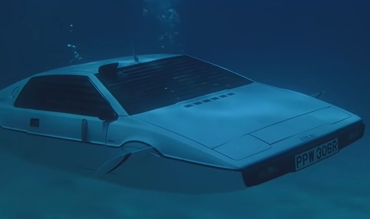 The Spy Who Loved Me (1977): Lotus Esprit S1