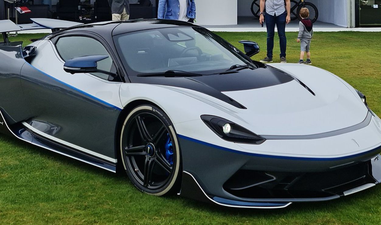 Pininfarina Battista Anniversario (2020)