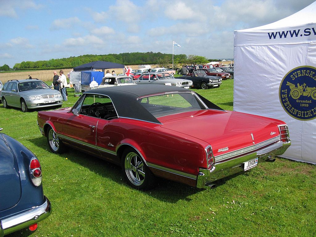Oldsmobile Cutlass 1966