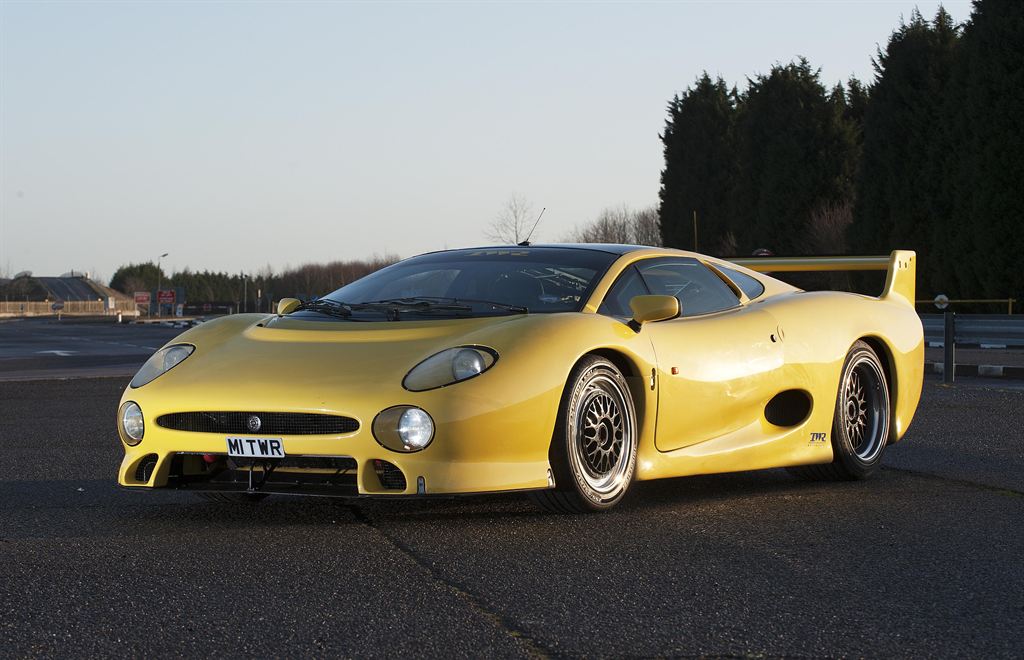 Yellow Jaguar XJ220S front.