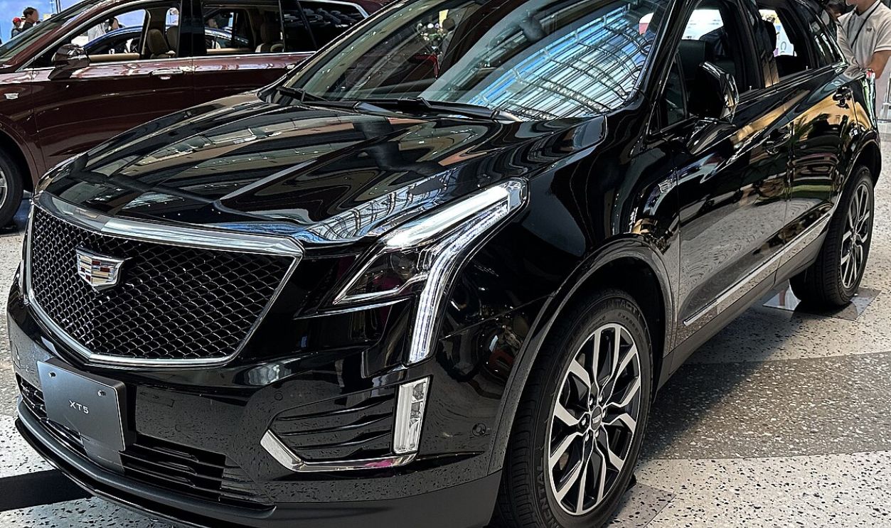 2023 Cadillac XT5