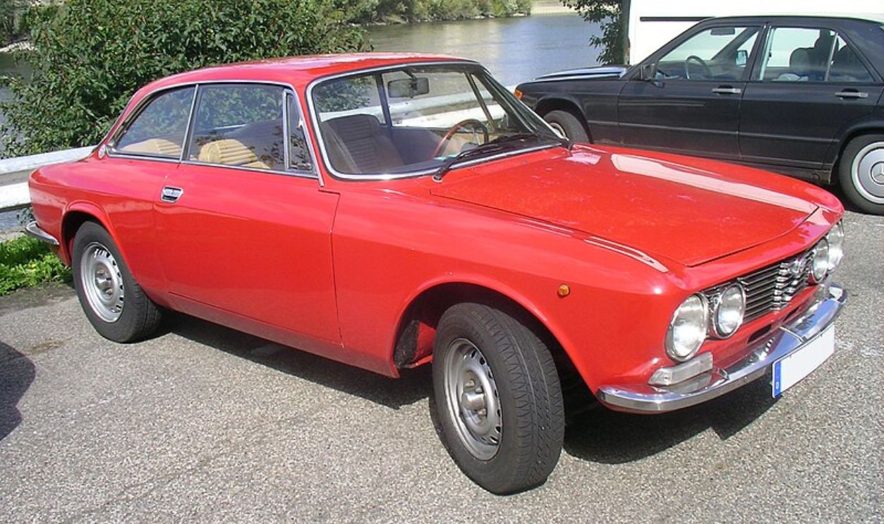 Alfa Romeo GT 1300 Junior