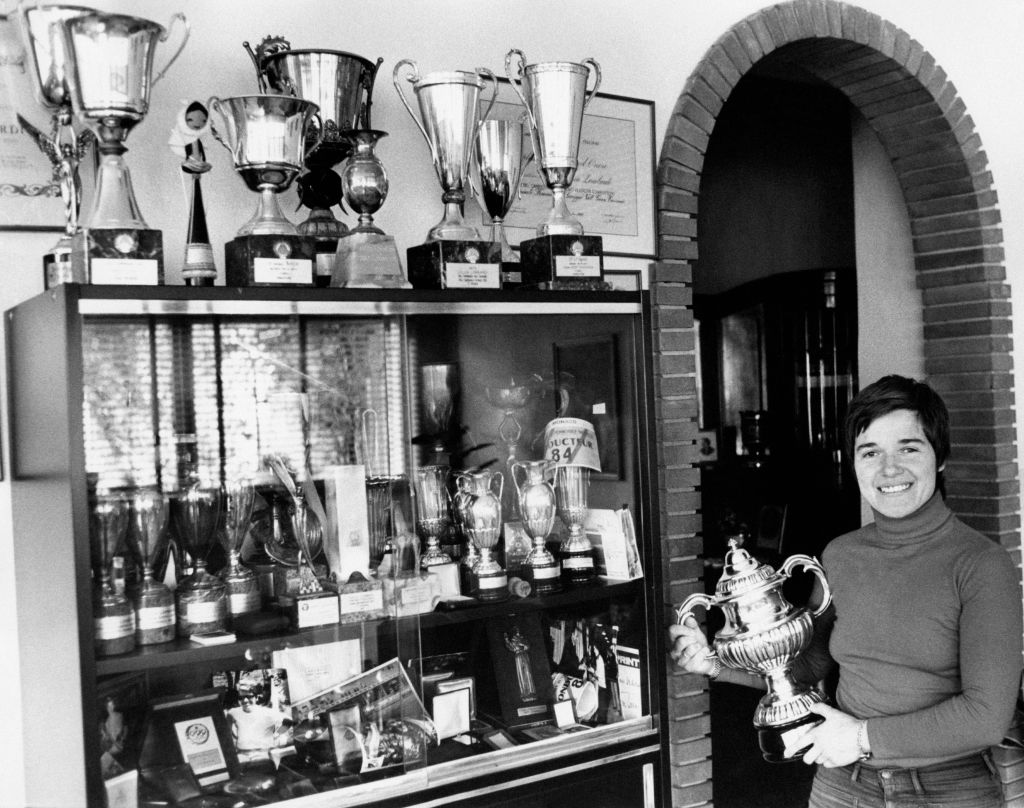 Lella Lombardi Showing One Of Her Trophies