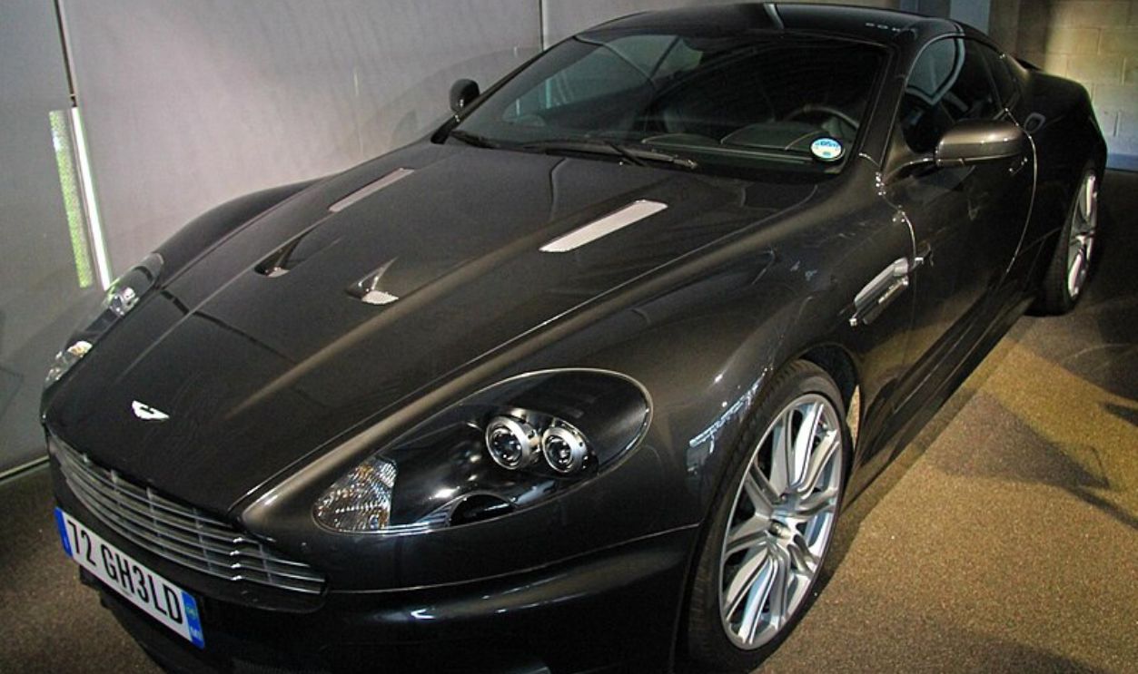 Aston Martin V12