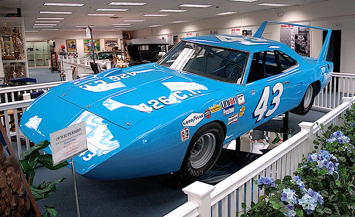 Plymouth Road Runner Superbird