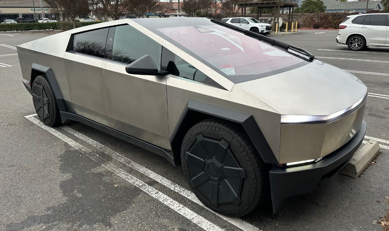 Tesla Cybertruck Cyberbeast