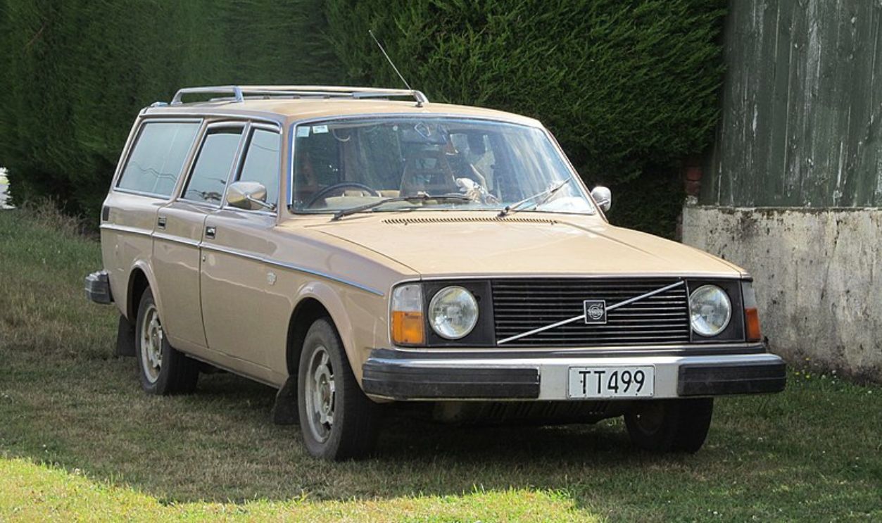 1977 Volvo 245